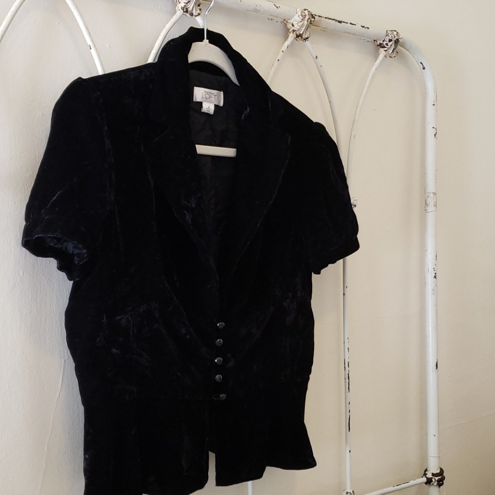 Ann Taylor black top